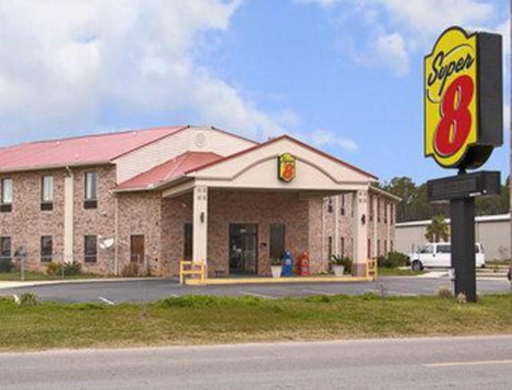 Super 8 Pascagoula Image 11